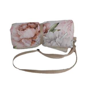 Mata podróżna beżowa róże